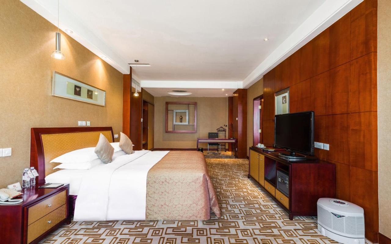 Empark Grand Hotel Kunming Exterior foto