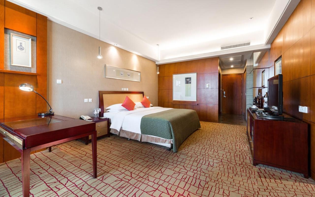 Empark Grand Hotel Kunming Exterior foto